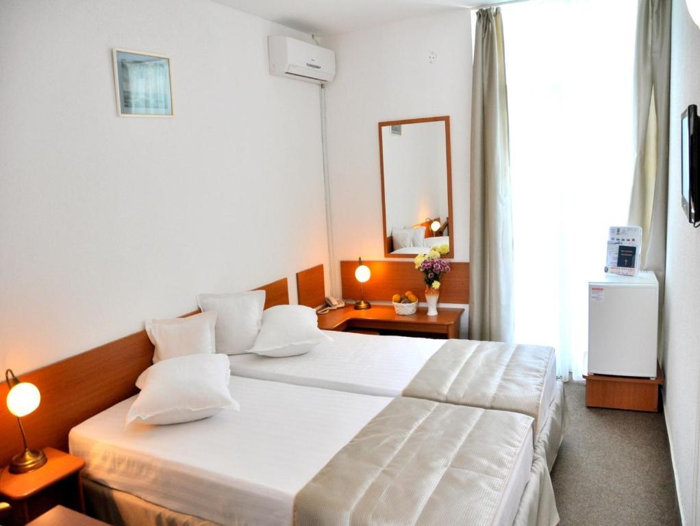Hotel Decebal Neptun Habitación foto